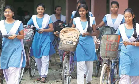 സര്‍ക്കാര്‍ സ്കൂളില്‍ പഠിക്കുന്ന പെണ്‍കുട്ടികള്‍ക്ക് സൈക്കിള്‍ നല്‍കുമെന്ന് പഞ്ചാബ് സര്‍ക്കാര്‍