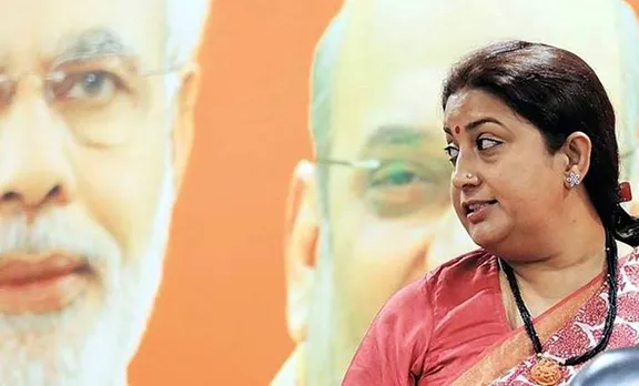 Smriti Irani, Smriti Irani educational qualification,Priyanka Chaturvedi, Chaturvedi mocks irani, lok sabha elections election news