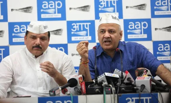 ആം ആദ്മി പിന്തുണ ഇടതുമുന്നണിക്ക്; സി.ആര്‍.നീലകണ്ഠന് സസ്‌പെന്‍ഷന്‍