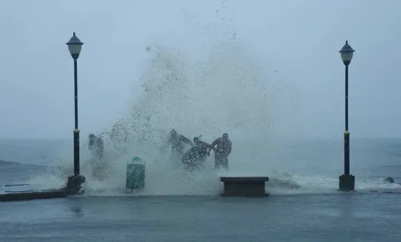 Kerala news today in Malayalam, Kerala weather, Kerala crime, rain, മഴ, cyclone, ചുഴലിക്കാറ്റ്, cyclone vayu, വായു ചുഴലിക്കാറ്റ്, iemalayalam, ഐഇ മലയാളം