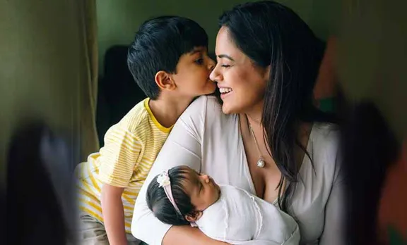 Sameera Reddy, സമീറാ റെഡ്ഡി, Sameera Reddy husband, sameera reddy age, under water photoshoot, Baby Shower, ബേബി ഷവർ, Sameera Reddy, സമീറ റെഡ്ഡി, Pregnant, ഗർഭിണി, trolls, ട്രോളുകൾ, social media, സോഷ്യൽ മീഡിയ, sameera reddy instagram