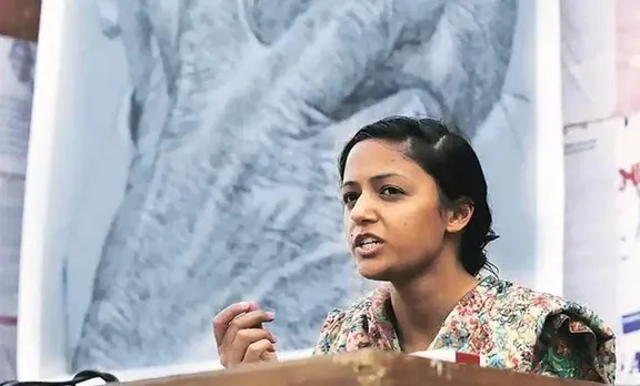 Shehla Rashid, ഷെഷ്‌ല റാഷിദ്, Sedition case, രാജ്യദ്രോഹ കേസ്, Shehla Rashid tweets, ഷെഷ്‌ല റാഷിദിന്റെ ട്വീറ്റുകൾ, Shehla Rashid tweets on Kashmir, കശ്മീര്‍ പ്രശ്‌നത്തില്‍ ഷെഷ്‌ല റാഷിദിന്റെ ട്വീറ്റുകൾ, Kashmir, കശ്മീര്‍,  Kashmir issue, കശ്മീര്‍ പ്രശ്‌നം, Delhi police,ഡല്‍ഹി പോലീസ്, Anticipatory bail application, മുന്‍കൂര്‍ ജാമ്യാപേക്ഷ, Shehla Rashid sedition, IE Malayalam, ഐഇ മലയാളം