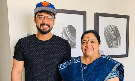 Tovino Thomas, ടൊവിനോ തോമസ്, KS Chithra, കെ എസ് ചിത്ര, K S Chithra Songs, K S Chithra awads, IE Malayam, Indian express malayalam, ഇന്ത്യൻ എക്സ്‌പ്രസ് മലയാളം, ഐ ഇ മലയാളം
