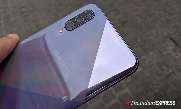 Samsung, Samsung Galaxy A50s review, ഗ്യാലക്സി A50s, Samsung Galaxy A50s, ഗ്യാലക്സി A50s വില, Should I buy Samsung Galaxy A50s review, ഗ്യാലക്സി A50s സവിശേഷത, Samsung Galaxy A50s performance, Samsung Galaxy A50s cameras, Samsung Galaxy A50s battery, ie malayalam, ഐഇ മലയാളം