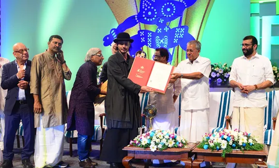 IFFK 2019 awards, കേരള രാജ്യാന്തര ചലച്ചിത്ര മേള പുരസ്‌കാരങ്ങള്‍, They say nothing stays the same, ദെ സേ നതിങ് സ്റ്റെയ്സ് ദ സെയിം, Pacceret, പാക്കരറ്റ്, Sezer Dias, സീസര്‍ ഡയസ്, AAni Maani, ആനി മാനി, Jellikkettu, ജെല്ലിക്കെട്ട്, Lijo Jos Pellissery, ലിജോ ജോസ് പെല്ലിശേരി, iffk 2019, Iffk film list, Iffk film schedule, Iffk reservation, കേരള രാജ്യാന്തര ചലച്ചിത്ര മേള, ചലച്ചിത്ര മേള, IE Malayalam, ഐഇ മലയാളം