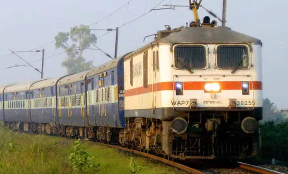 irctc, irctc ticket, irctc ticket booking,railway, റെയിൽവേ, ഇന്ത്യൻ റെയിൽവേ, railway fare hike, ട്രെയിൻ യാത്രാ നിരക്കുകൾ വർധിച്ചു, train fare hike, indian railway, IE Malayalam, ഐഇ മലയാളം, railway, railway fare hike, train fare hike, indian railway