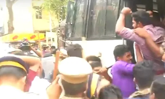 kerala protest, ie malayalam