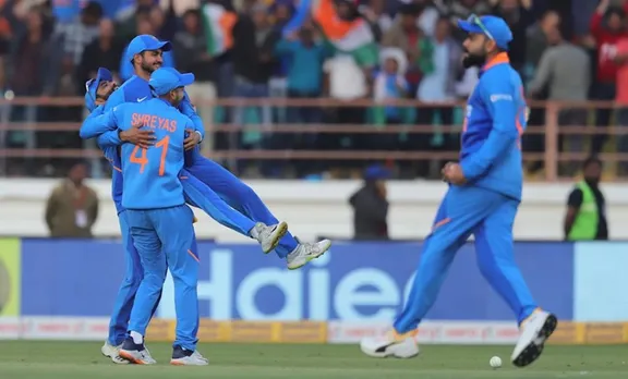India vs Australia 2nd ODI Score: ഓസ്ട്രേലിയയെ തളച്ച് ഇന്ത്യ; രാജ്‌കോട്ടിൽ 36 റൺസിന്റെ വിജയം