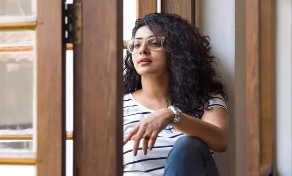 Parvathy, പാർവ്വതി, Parvathy Thiruvoth, Parvathy turn director, പാർവ്വതി തിരുവോത്ത്, Rachiyamma, രാച്ചിയമ്മ, Parvathy as rachiyamma, രാച്ചിയമ്മയായി പാർവ്വതി, asif alli, ആസിഫ് അലി, parvathy asif ali, പാർവ്വതിയും ആസിഫ് അലിയും, iemalayalam, ഐഇ മലയാളം, Indian express Malayalam, ഇന്ത്യൻ എക്സ്‌പ്രസ് മലയാളം