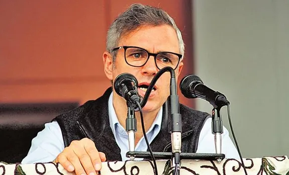 Omar Abdullah, ഒമര്‍ അബ്ദുള്ള, Omar Abdullah detention, ഒമര്‍ അബ്ദുള്ളയുടെ തടവ്, Supreme court on Omar Abdullah's detention, ഒമര്‍ അബ്ദുള്ളയുടെ തടങ്കൽ വിഷയത്തിൽ സുപ്രീം കോടതി, Supreme court notice to J&K govt on Omar Abdullah's detention, ഒമര്‍ അബ്ദുള്ളയുടെ തടങ്കൽ വിഷയത്തിൽ സുപ്രീം കോടതി നോട്ടീസ്, Sara Pilot, സാറ പൈലറ്റ്, Latest news,ലേറ്റസ്റ്റ് ന്യൂസ്, ie malayalam, ഐഇ മലയാളം