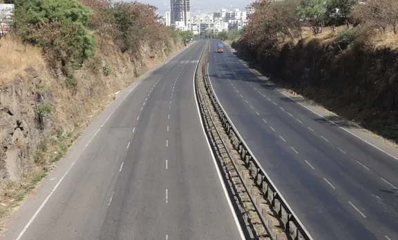 കേരളത്തിന്റെ പാസ്സ് നിർബന്ധമെന്ന്  ഹൈക്കോടതി; വാളയാറിൽ 135 പേർക്ക് പാസ്സ് നൽകാം