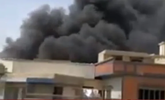 Breaking News, കറാച്ചി, വിമാനാപകടം, Pakistan Airlines, flight, carrying 90 passengers, crash,Karachi,Karachi airport, ie malayalam, ഐഇ മലയാളം