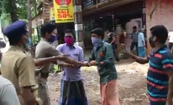 കോഴിക്കോടും കണ്ണൂരും അതിഥി തൊഴിലാളികള്‍ തെരുവിലിറങ്ങി; പാറക്കടവില്‍ സംഘര്‍ഷം