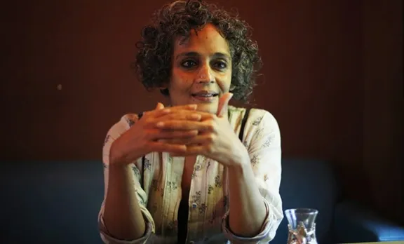 Arundhati Roy,Coronavirus,Covid 19,India,Narendra Modi,അരുന്ധതി റോയ്,ഇന്ത്യ,കൊറോണവൈറസ്,കൊവിഡ് 19,കൊവിഡ് ഇന്ത്യ,നരേന്ദ്ര മോദി, iemalayalam, ഐഇ മലയാളം