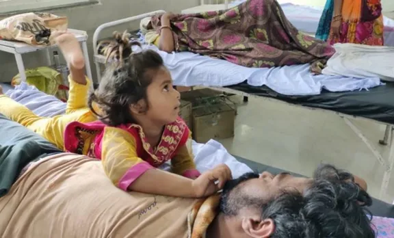 guna police, dait couple suicide bid, anti-enchroachment, lathi charge, police brutality, madhya pradesh news, mp police, indian express news, ie malayalam, ഐഇ മലയാളം