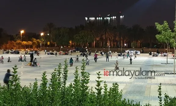 covid-19, കോവിഡ്-19, coronavirus, കൊറോണവൈറസ്, covid-19 saudi arabia, കോവിഡ്-19 സൗദി അറേബ്യ, coronavirus saudi arabia, കൊറോണവൈറസ് സൗദി അറേബ്യ, covid-19 vaccine, കോവിഡ്-19 വാക്സിൻ, Today's covid news, ഇന്നത്തെ കോവിഡ് വാർത്തകൾ, Covid Updates, കോവിഡ് പുതിയവാർത്തകൾ, covid gulf, കോവിഡ് ഗൾഫ് വാർത്തകൾ, covid world, കോവിഡ് ലോക വാർത്തകൾ, covid india, കോവിഡ് ഇന്ത്യയിൽ, covid kerala, കോവിഡ് കേരളത്തിൽ, latest gulf news, പുതിയ ഗൾഫ് വാർത്തകൾ, latest kerala news, പുതിയ കേരള വാർത്തകൾ, ie malayalam, ഐഇ മലയാളം