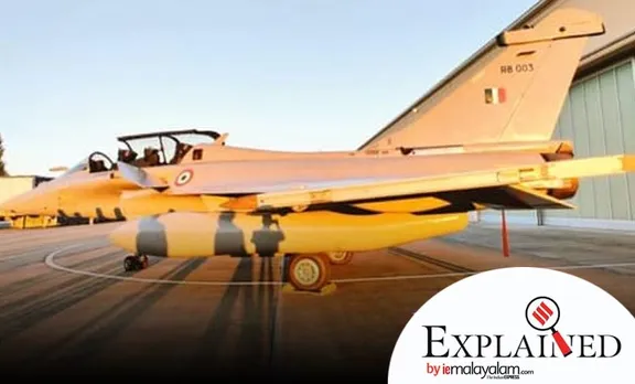 rafale jets, റഫാല്‍ ജെറ്റുകള്‍, rafale aircraft, റഫാല്‍ വിമാനങ്ങള്‍, india rafale jets, ഇന്ത്യ റഫാല്‍ ജെറ്റുകള്‍, rafale jets power, rafale aircraft features, റഫാല്‍ യുദ്ധ വിമാനത്തിന്റെ പ്രത്യേകതകള്‍, rafale news, merignac airbase, dassault, golden arrows’ squadron, ഗോള്‍ഡണ്‍ ആരോസ് സ്‌ക്വാഡ്രണ്‍,rajnath singh, rafale jet deal, indian express, express explained