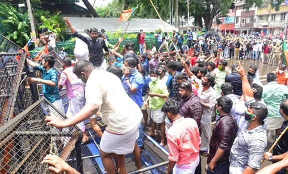 'സമരക്കാർ വൈറസ് വ്യാപനം എളുപ്പമാക്കുന്നു; സമരങ്ങൾ തടഞ്ഞ 101 പൊലീസുകാർക്ക് കോവിഡ്'