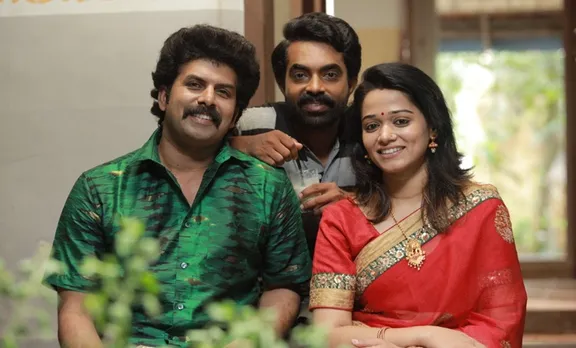 Sunny wayne, Sunny wayne wife, maniyarayile ashokan