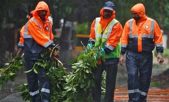 ശക്തി കുറഞ്ഞ് 'നിവാർ'; മരണം നാലായി
