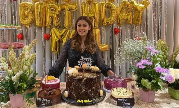 Nayanthara, നയൻതാര, Vignesh Shivan, വിഘ്നേഷ് ശിവൻ, Nayanthara birthday, നയൻതാരയുടെ ജന്മദിനം, Naanum Rowdydhaan, nayanhara tirumala, നയൻതാര തിരുമല, Naanum Rowdythaan, നാനും റൗഡി താൻ, Vijay Sethupathi, വിജയ് സേതുപതി, Nayanthara photos, നയൻതാര ചിത്രങ്ങൾ, Nayanthara Vignesh Shivan photos, ie malayalam, ഐഇ മലയാളം