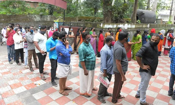 election 2020, തിരഞ്ഞെടുപ്പ് 2020 live updates, election 2020 kerala live updates, കേരള തിരഞ്ഞെടുപ്പ് 2020, kerala local body election 2020, , കേരള തദ്ദേശഭരണ തിരഞ്ഞെടുപ്പ് 2020, kerala local body polls dates, കേരള തദ്ദേശഭരണ തിരഞ്ഞെടുപ്പ് വോട്ടിങ് തിയതികൾ, special ballot paper, സ്പെഷൽ ബാലറ്റ്‌ പേപ്പർ, special ballot paper for covid-19 patients, കോവിഡ് രോഗികൾക്കു സ്പെഷൽ ബാലറ്റ്‌ പേപ്പർ, indian express malayalam, ഇന്ത്യൻ എക്‌സ്‌പ്രസ് മലയാളം ie malayalam, ഐഇ മലയാളം