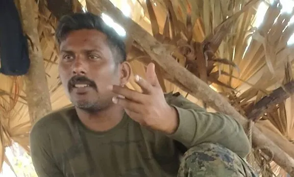 Chhattisgarh, ഛത്തീസ്‌ഗഡ്, Chhattisgarh Maoist attack, ഛത്തീസ്‌ഗഡ് മാവോയിസ്റ്റ് ആക്രമണം,  Maoist attack CRPF jawan missing, മാവോയിസ്റ്റ് ആക്രമണം സിആർപിഎഫ് ജവാനെ കാണാതായി,jawan abducted, സിആർപിഎഫ് ജവാനെ മാവോയിസ്റ്റുകൾ കസ്റ്റഡിയിലെടുത്തു, Chhattisgarh jawan pic maoist custody, ഛത്തീസ്‌ഗഡ് മാവോയിസ്റ്റ് കസ്റ്റഡിയിലുള്ള സിആർപിഎഫ് ജവാന്റെ ചിത്രം, ie malayaam, ഐഇ മലയാളം