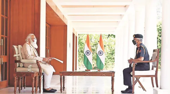 കോവിഡ് പ്രതിരോധത്തിൽ സൈന്യത്തിന്റെ പ്രവർത്തനങ്ങൾ ചർച്ച ചെയ്ത് പ്രധാനമന്ത്രി