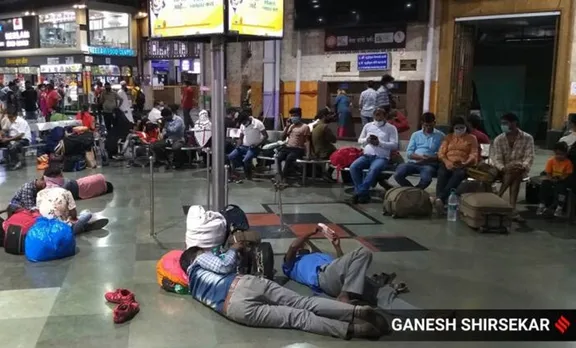 Migrant labours, അതിഥി തൊഴിലാളികള്‍, maharashtra covid, മഹാരാഷ്ട്ര കോവിഡ്, india covid, ഇന്ത്യ കോവിഡ്, lock down, ലോക് ഡൗണ്‍, india covid news, ഇന്ത്യ കോവിഡ്, india covid numbers, covid latest updates, കോവിഡ് അപ്ഡേറ്റ്സ്, covid malayalam news, covid vaccine, indian express malayalam, ie malayalam, ഐഇ മലയാളം