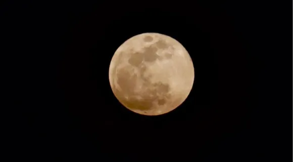 lunar eclipse, lunar eclipse 2021, supermoon, supermoon 2021 date, total lunar eclipse blood moon, chandra grahan, total lunar eclipse blood moon 2021, total lunar eclipse 2021 date, lunar eclipse may 2021, lunar eclipse in india, lunar eclipse 2021 india date and time, ചന്ദ്രഗ്രഹണം, സൂപ്പർ മൂൺ, malayalam news, news in malayalam, ie malayalam