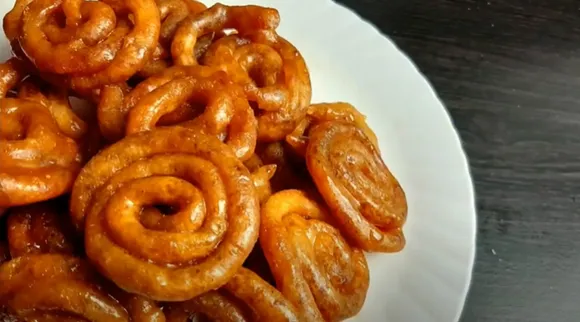 Sharkara Jilebi, Jaggery Jalebi , Jaggery Jilebi recipe, Jilebi recipe, Jalebi recipe, ശർക്കര ജിലേബി