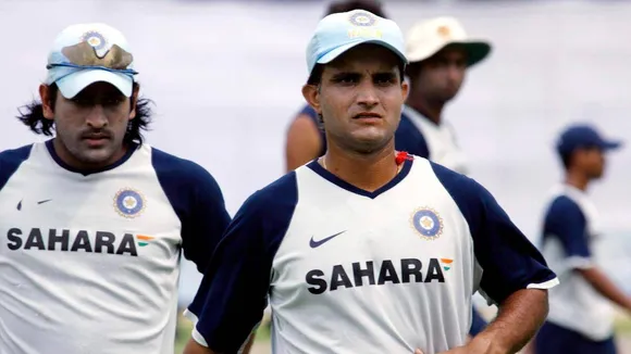 ms dhoni,എംഎസ് ധോണി, sourav ganguly, സൗരവ് ഗാംഗുലി, dhoni ganguly, dhoni india, dhoni 2004, dhoni young, kiran more, india wicketkeeper, ie malayalam