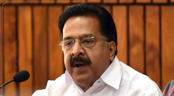 Ramesh Chennithala, pinarayi vijayan, K Sudhakaran, Brennan college issue controversy, Kannur politics, Pinarayi against Vijayan K Sudhakaran, ie malayalam