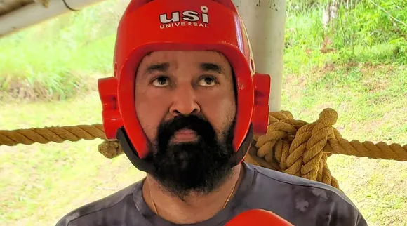 mohanlal, mohanlal boxing, mohanlal boxing film, Priyadarshan, mohanlal photo, mohanlal pic, mohanlal picture, mohanlal update, മോഹൻലാൽ, മോഹൻലാൽ ബോക്സിങ് പരിശീലനം, ie malayalam