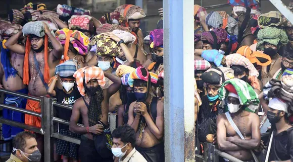 ശബരിമലയില്‍ ഇളവുകള്‍; പരമ്പരാഗത പാത തുറന്നു; പമ്പാ സ്നാനത്തിനും അനുമതി