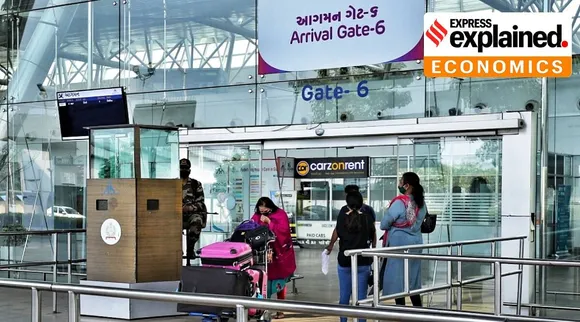 India flights, India international flights, India at risk countries, India flights resume, Omicron in India, Indian Express, വിമാന സർവീസുകൾ, ഒമിക്രോൺ, Malayalam News, IE Malayalam