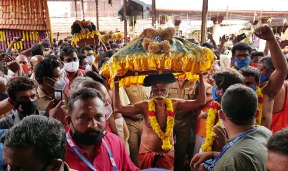 Sabarimala, ശബരിമല, Makaravilakku, മകരവിളക്ക്, Sabarimala closes, ശബരിമല നട അടയ്ക്കും, iemalayalam, ഐഇ മലയാളം