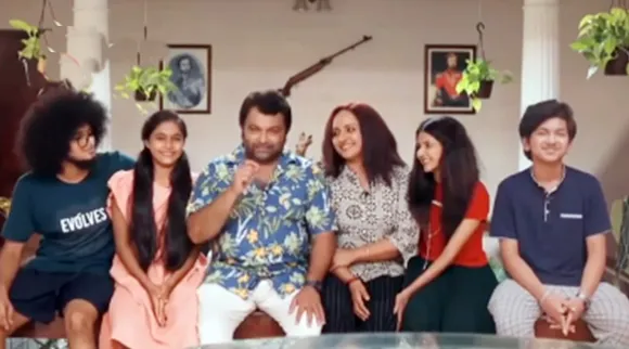 Erivum Puliyum, uppum mulakum, Erivum Puliyum latest serial, biju sopanam, nisha sarang , Erivum Puliyum first episode, Erivum Puliyum biju sopanam interview, Erivum Puliyum nisha sarang inteview, Erivum Puliyum rishi s kumar interview, Erivum Puliyum shivani menon interview, Erivum Puliyum parukkutty, parukutty video, Zee Keralam, Zee Keralam Erivum Puliyum
