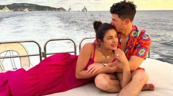 priyanka chopra, priyanka chopra nick jonas, പ്രിയങ്ക ചോപ്ര, നിക്ക് ജോനാസ്, priyanka chopra nick jonas photos, priyanka chopra nick jonas NYE celebrations, priyanka chopra news, priyanka chopra updates