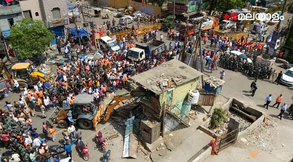 Jahangirpuri demolition
