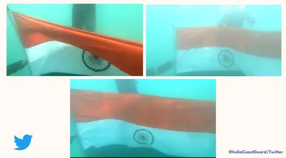 Indian Coast guard, 75th independence day, National flag underwater