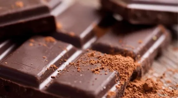 ഡാര്‍ക്ക് ചോക്ലേറ്റ് കഴിച്ചാൽ കൊളസ്‌ട്രോള്‍ കുറയുമോ?