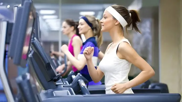 exercise, health, ie malayalam,Late evening exercise benefits, Exercise and sleep quality, Effects of evening exercise on muscle gain, Relieving stress through late evening exercise, Exercise to avoid poor lifestyle habits, Insomnia and heart disease risk reduction through evening exercise