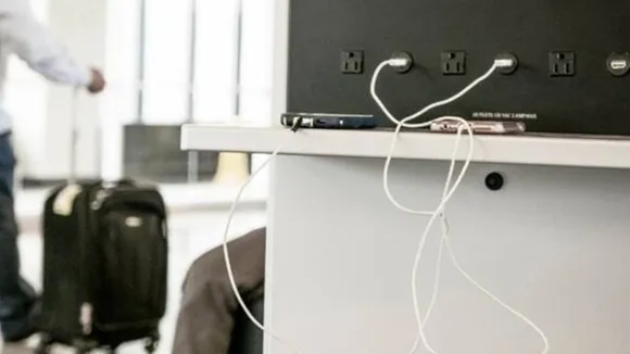 FBI public charger, FBI warning, why you should not use public charger, charger hacking, USB cable hacking, public charger risk