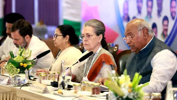 sonia gandhi|india|congress|opposion party meet