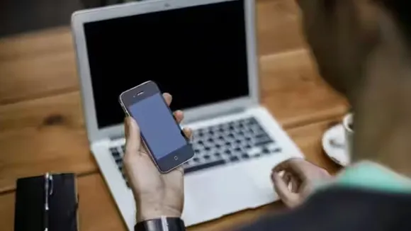 laptop|mobile phones|export|india