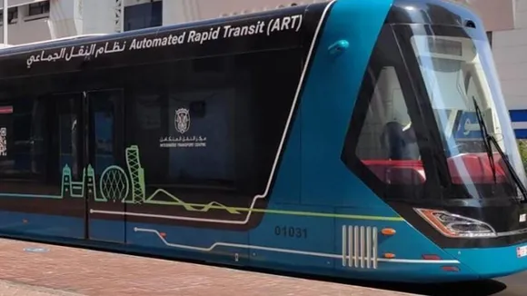 automated rapid transit bus | Tram in Abu Dhabi | Tram in Abu Dhabi streets video