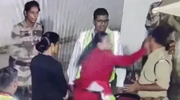 SpiceJet woman employee held for slapping CISF ASI at Jaipur airport airline alleges sexual harassment Tamil News 