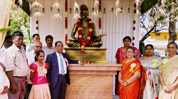Thiruvalluvar