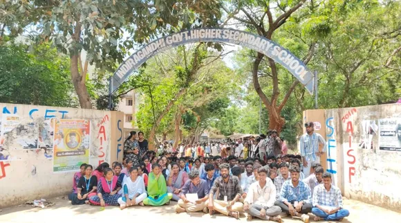 pdy student protest